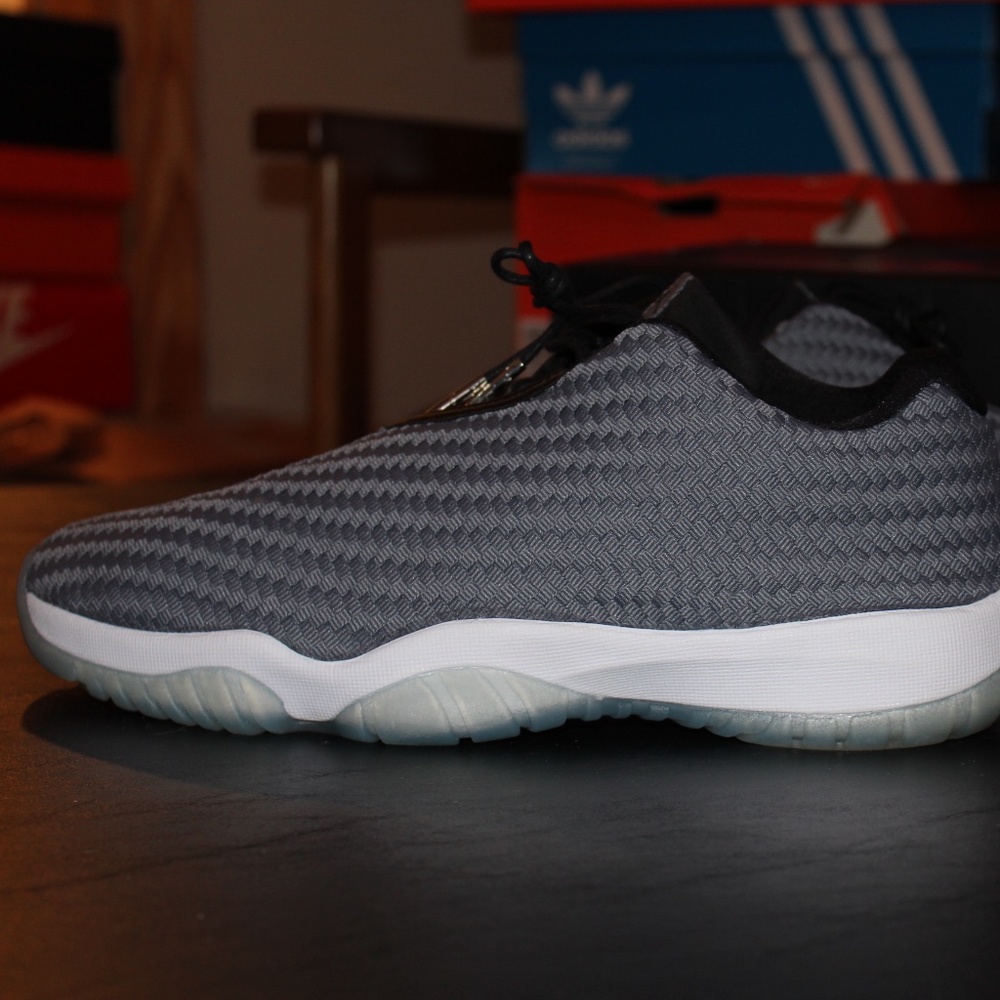 Jordan Future Low Cool Grey 2015 718948-004